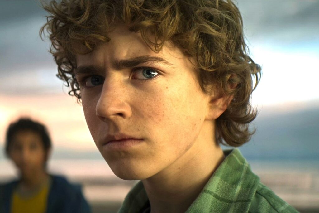 Percy Jackson e os Olimpianos: Quem é Procusto? Walker Scobell em cena de Percy Jackson e os Olimpianos (Reprodução / Disney+)