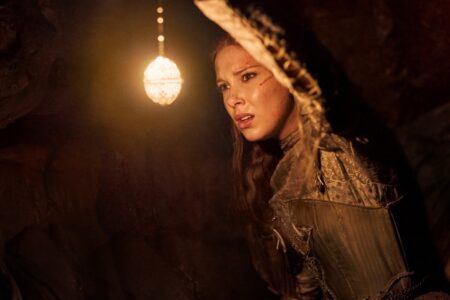 Donzela vai ter continuação? O que se sabe até o momento Millie Bobby Brown como princesa Elodie em Donzela (Divulgação / Netflix)
