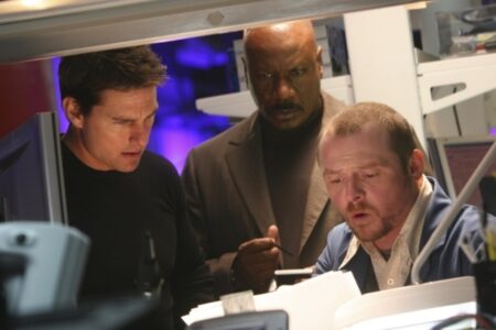 Tom Cruise, Ving Rhames, e Simon Pegg em Missão: Impossível 3 (Reprodução)