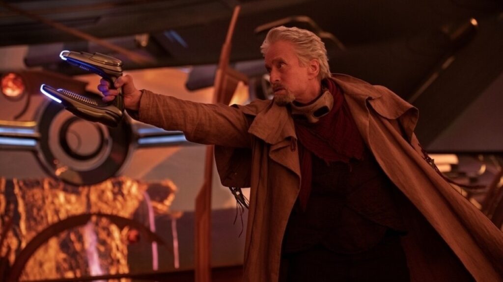 Michael Douglas queria um fim épico para Hank Pym em Homem-Formiga 3 Michael Douglas como Hank Pym em Homem-Formiga e a Vespa: Quantumania (Reprodução / Marvel)