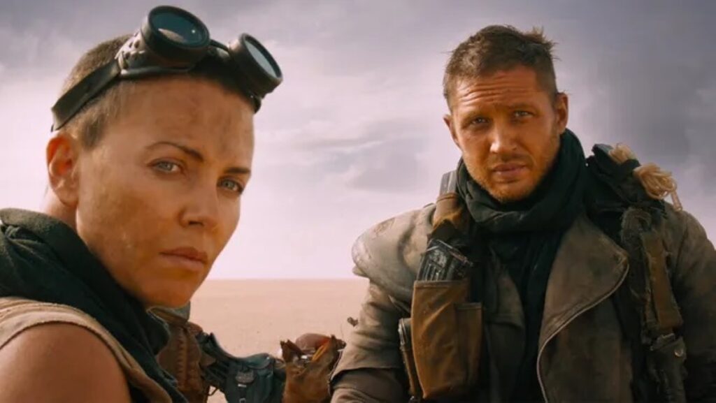 Charlize Theron e Tom Hardy Mad Max: Estrada da Fúria (Reprodução / Warner Bros.)