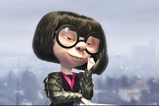 Edna Mode em Os Incríveis (Reprodução / Disney)