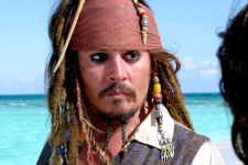 Johnny Depp como Jack Sparrow em Piratas do Caribe (Reprodução)
