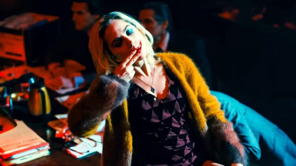 Lady Gaga confirma que sua Arlequina será diferente de qualquer outra Lady Gaga como Harley Quinn em Coringa: Delírio a Dois (Reprodução / Warner Bros.)