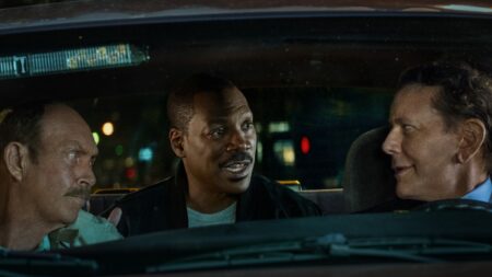 Trailer de Um Tira da Pesada 4 está recheado de ação e comédia John Ashton como John Taggart, Eddie Murphy como Axel Foley e Judge Reinhold como Billy Rosewood em Um Tira da Pesada 4: Axel Foley (Divulgação / Netflix)