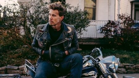 Austin Butler como Benny em Clube dos Vândalos (Reprodução)