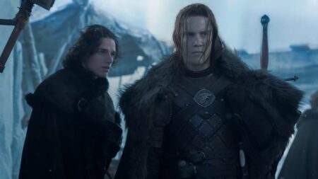 Harry Collet como Jacaerys Velaryon, Tom Taylor como Cregan Stark na 2ª temporada de A Casa do Dragão (Divulgação / HBO)