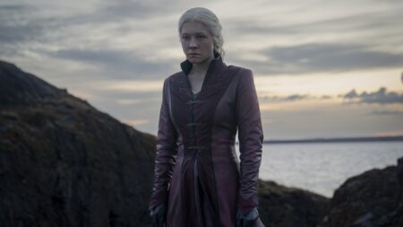 Emma D'Arcy como Rhaenyra Targaryen em A Casa do Dragão (Reprodução / HBO)
