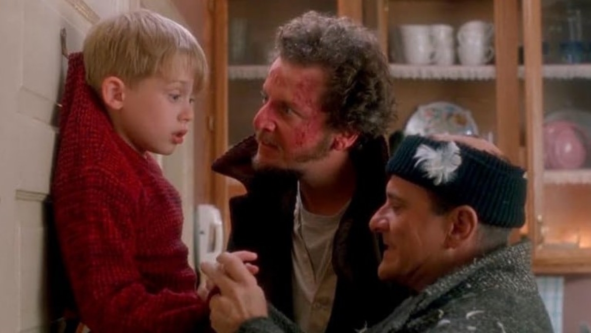 Macaulay Culkin, Joe Pesci, e Daniel Stern em Esqueceram de Mim (Reprodução)