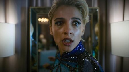 Sorria 2 tem primeiro trailer e pôster divulgados Naomi Scott como Skye Riley em Sorria 2 (Reprodução / Paramount Pictures)