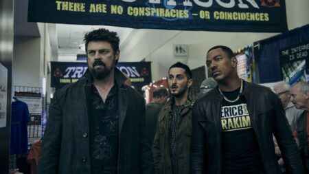 Billy (Karl Urban), Frencês (Tomer Capone) e Leitinho (Laz Alonso) em The Boys (Divulgação / Prime Video)