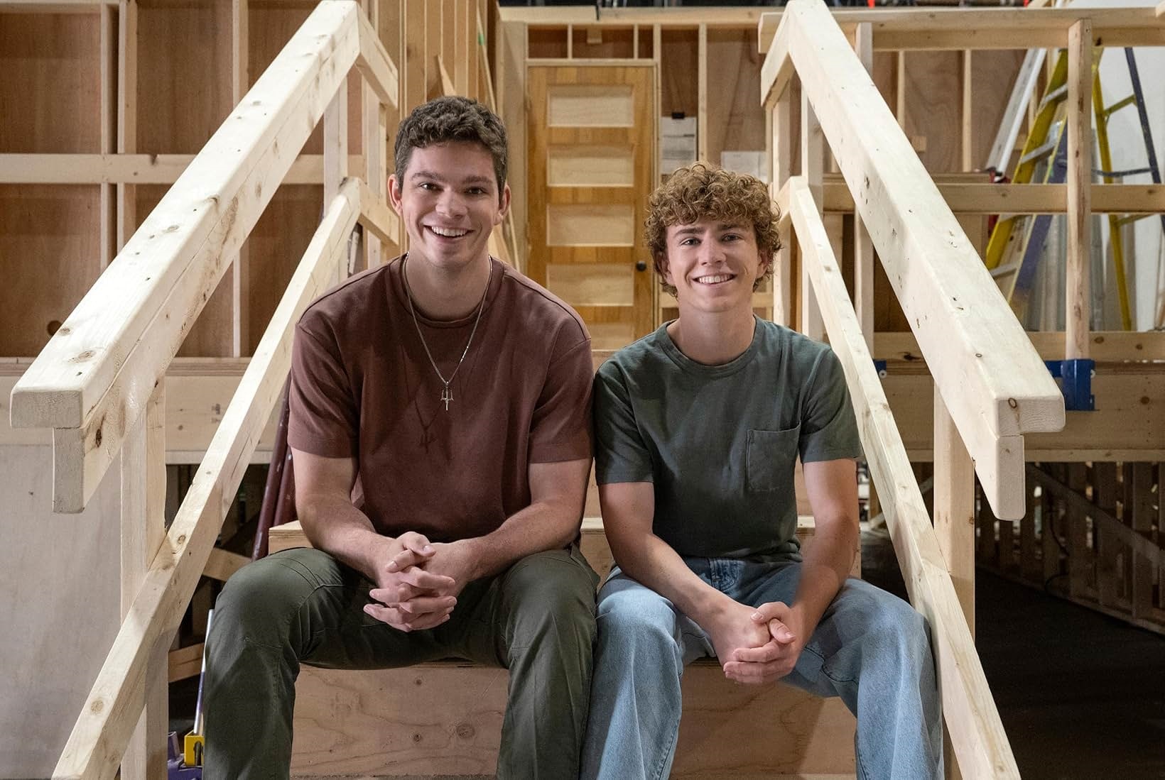 Percy Jackson e os Olimpianos: Ator é escolhido para interpretar Tyson 1 Daniel Diemer e Walker Scobell em Percy Jackson e os Olimpianos (Divulgação / Disney+)