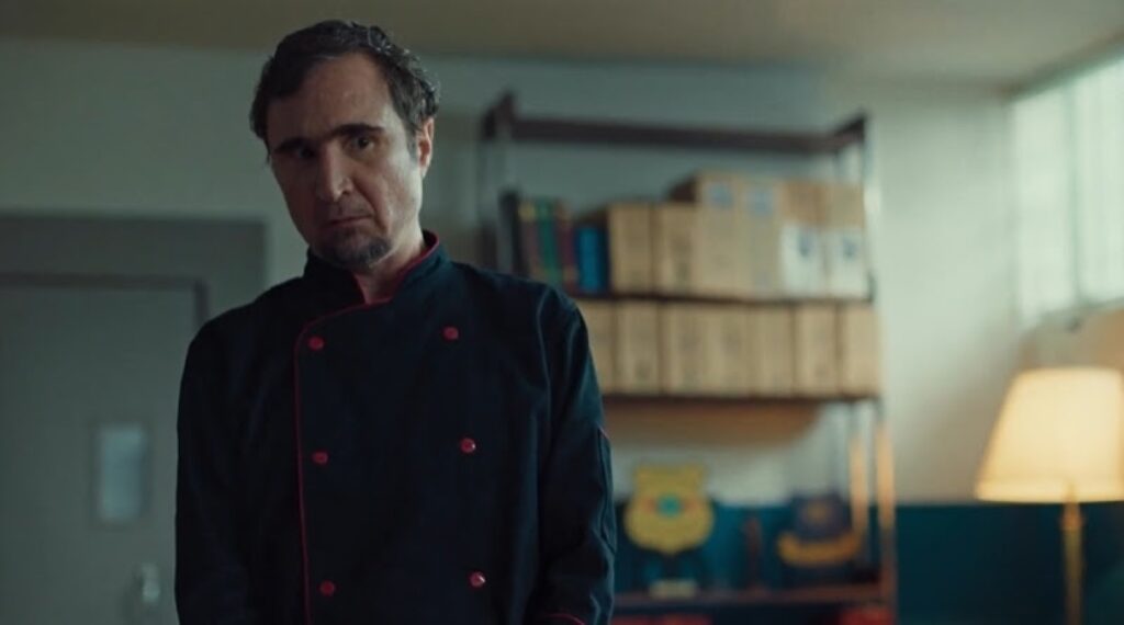 João Miguel como Alecrim em Estômago 2: O Poderoso Chef (Reprodução / Paris Filmes)
