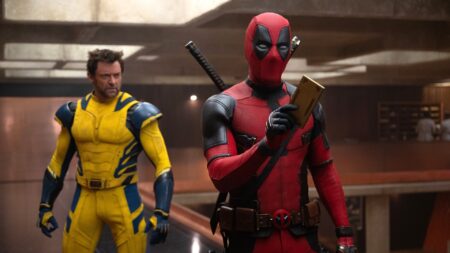 Hugh Jackman e Ryan Reynolds em Deadpool & Wolverine (Reprodução / Marvel)