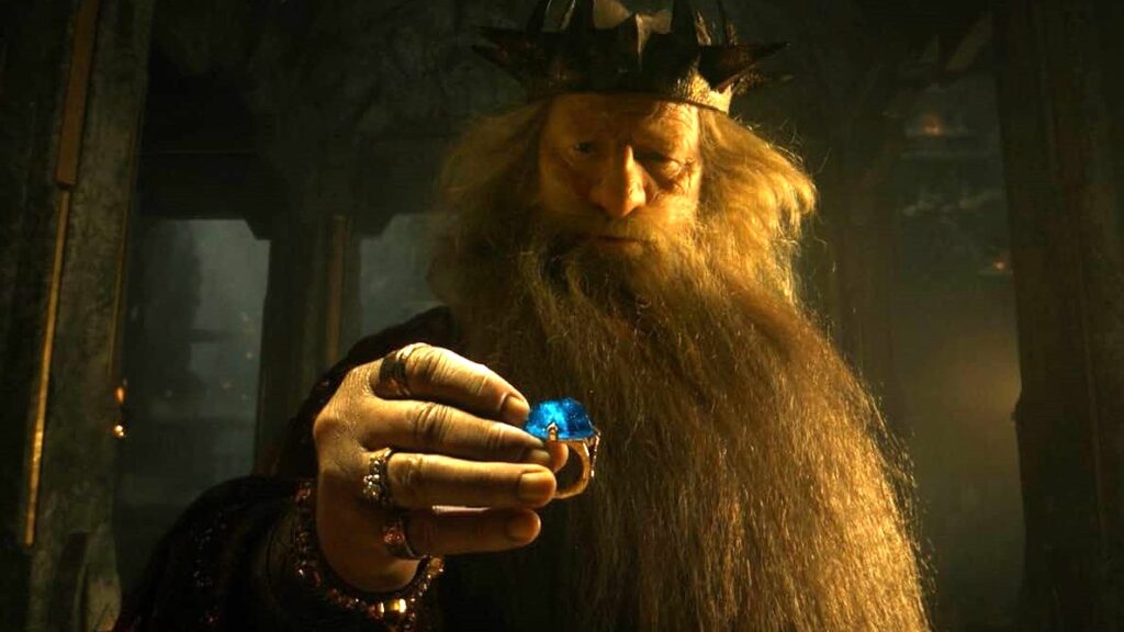 Os Anéis de Poder: Novo personagem surge e promete mais drama entre os Anãos Peter Mullan como Rei Durin III em O Senhor dos Anéis: Os Anéis de Poder (Reprodução / Prime Video)