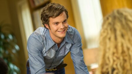Jack Quaid como Clark Morelle em Vinyl (Reprodução / HBO)