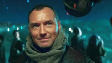 Jude Law como Jod em Star Wars: Skeleton Crew (Reprodução / Lucasfilm)