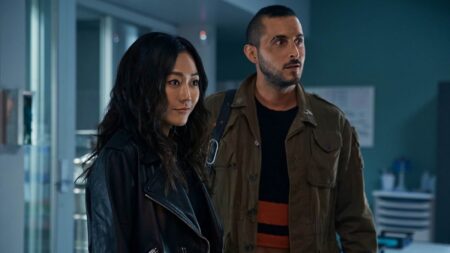 Kimiko (Karen Fukuhara) e Francês (Tomer Capone) em cena de The Boys (Reprodução / Prime Video)