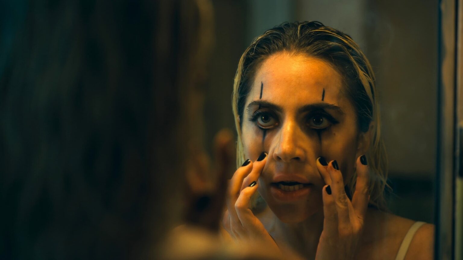Coringa 2: Atuação de Lady Gaga surpreendeu diretora de elenco Lady Gaga como Harley Quinn em Coringa: Delírio a Dois (Reprodução / Warner Bros.)