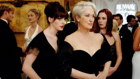 Maryl Streep, Emily Blunt, e Anne Hatthaway em O Diabo Veste Prada (Reprodução)