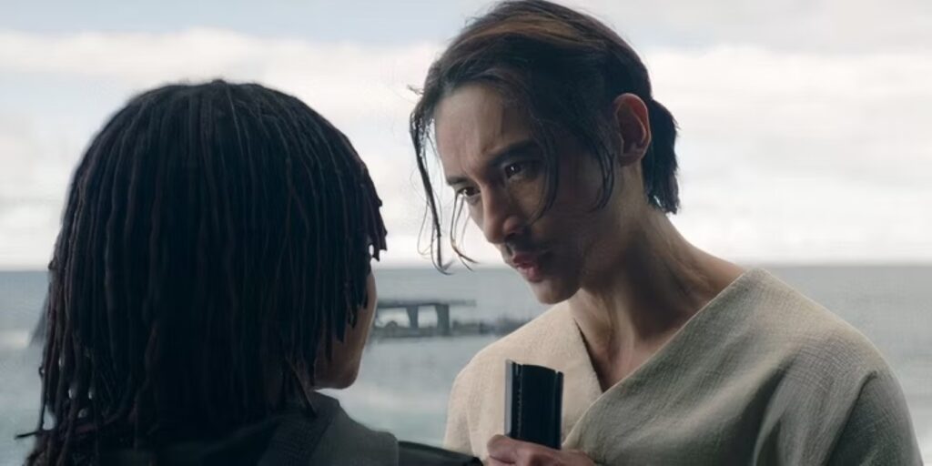 Seduzida pelo lado sombrio! Sexto episódio de The Acolyte tem referência a Darth Vader Manny Jacinto como Qimir em The Acolyte (Reprodução / Disney+)