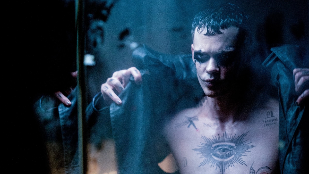 O que aconteceu com Brandon Lee em O Corvo? 1 Bill Skarsgård em cena de O Corvo (Reprodução)