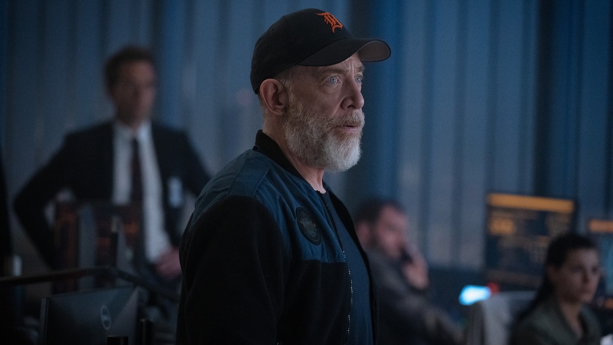 J. K. Simmons como Tom Brennan em cena de A Liga (Divulgação / Netflix)