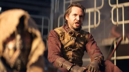 Aaron Stanford como Pyro em cena de Deadpool & Wolverine (Reprodução / Marvel)