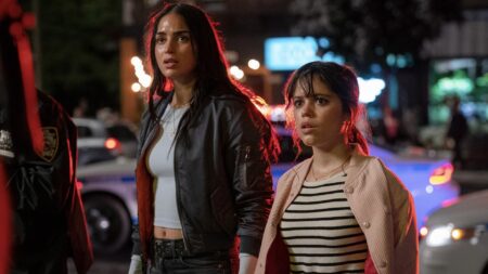 Melissa Barrera como Sam e Jenna Ortega como Tara em cena de Pânico 6 (Reprodução)