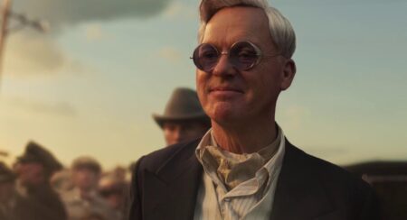 Michael Keaton como V. A. Vandemere em cena de Dumbo (Reprodução)