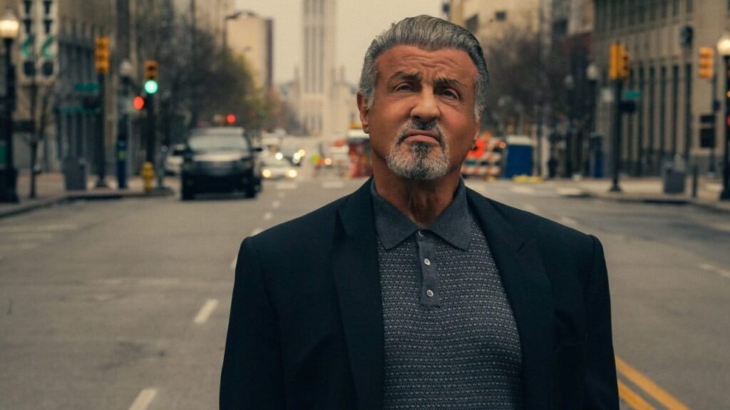 Paramount+ divulga trailer e pôster oficial da 2ª temporada de Tulsa King Sylvester Stallone como Dwight Manfredi em Tulsa King (Reprodução)