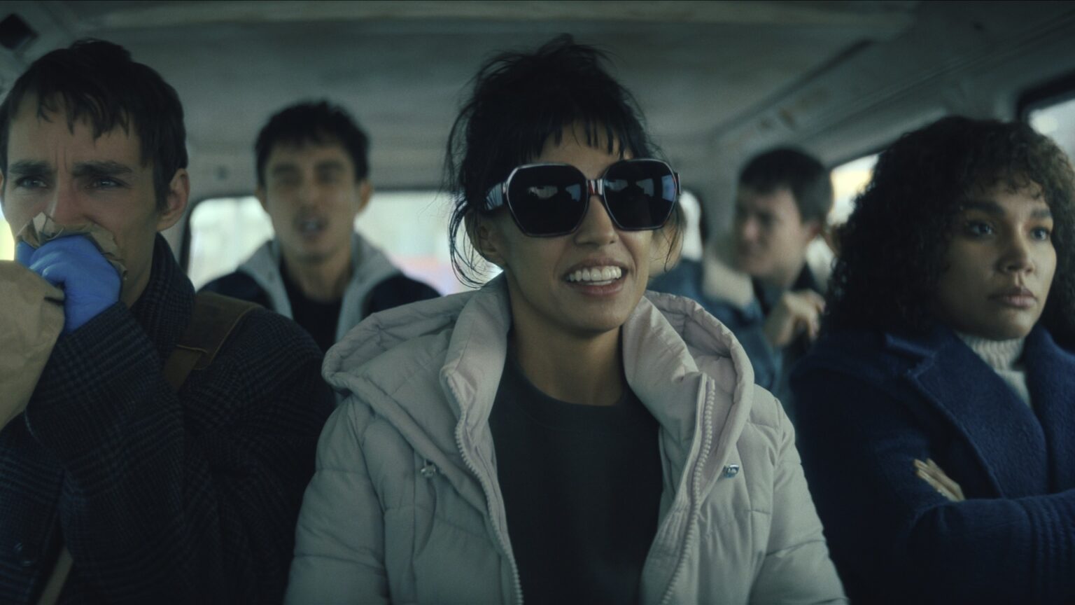 Última temporada de The Umbrella Academy desmorona com falta de foco Cena de The Umbrella Academy (Reprodução / Netflix)