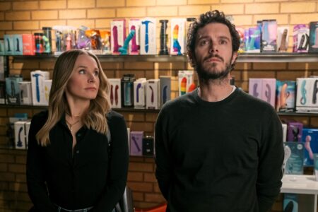 Romance estrelado por Kristen Bell e Adam Brody chega esta semana na Netflix Kristen Bell como Joanne e Adam Brody como Noah em Ninguém Quer (Reprodução / Netflix)
