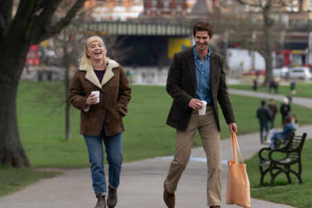 Todo Tempo Que Temos, romance com Andrew Garfield e Florence Pugh ganha cena inédita "Todo Tempo Que Temos", romance estrelado por Andrew Garfield e Florence Pugh, ganha cena inédita