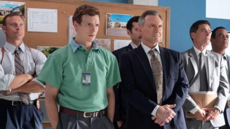 Patrick Gibson como Dexter e Christian Slater como Harry em Dexter: Pecado Original (Reprodução / Paramount+)