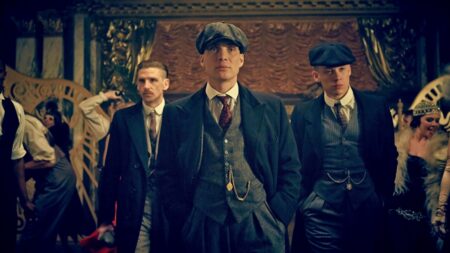 Cillian Murphy aparece em primeira imagem do filme de Peaky Blinders Cillian Murphy como Tommy Shelby em Peaky Blinders (Reprodução / Netflix)