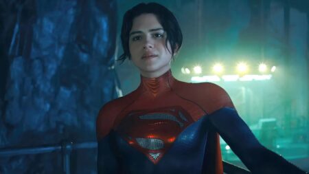 Sasha Calle como Supergirl em cena de The Flash (Reprodução / DC)