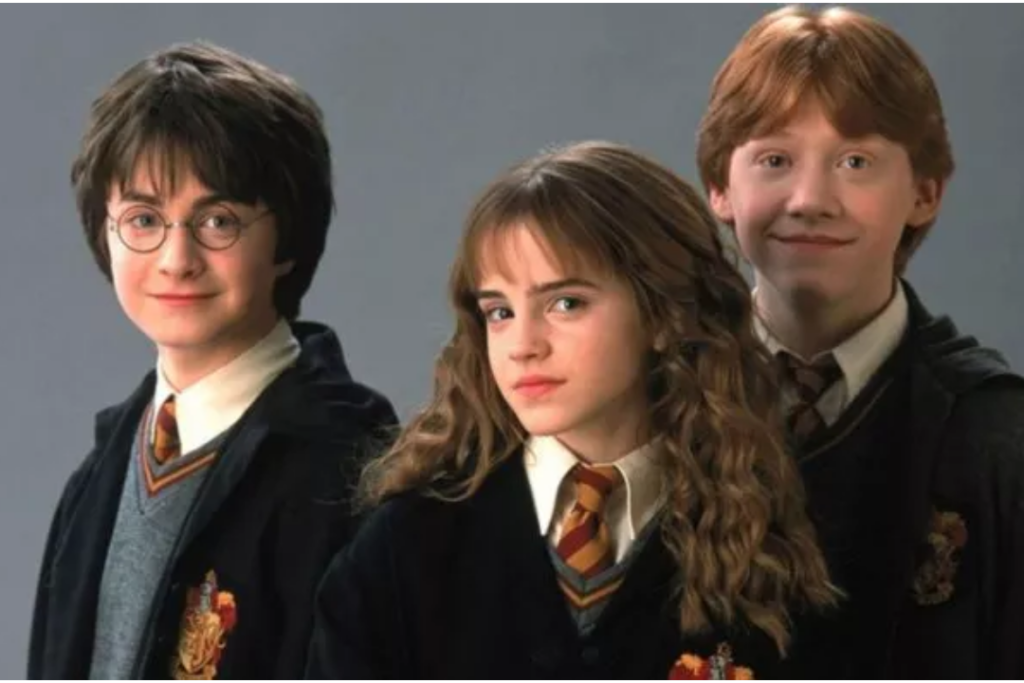 Warner abre seleção para escolher protagonistas da nova serie de Harry Potter Warner abre seleção para escolher protagonistas da nova serie de Harry Potter