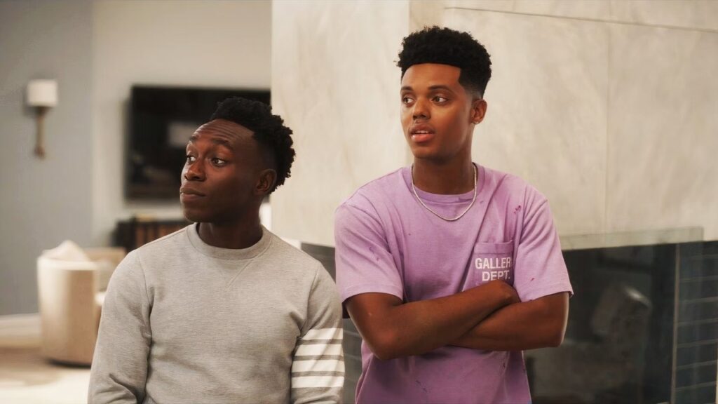 Criadora de Bel-Air responde se série retornará para a 4ª temporada Olly Sholotan como Carlton e Jabari como Will Smith em cena da 3ª temporada de Bel-Air (Reprodução / Peacock)