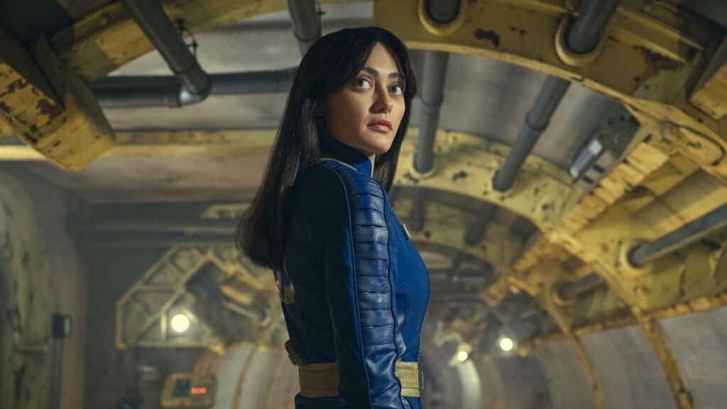 Ella Purnell promete mais referências dos jogos na 2ª temporada de Fallout Ella Purnell como Lucy em Fallout (Reprodução / Prime Video)