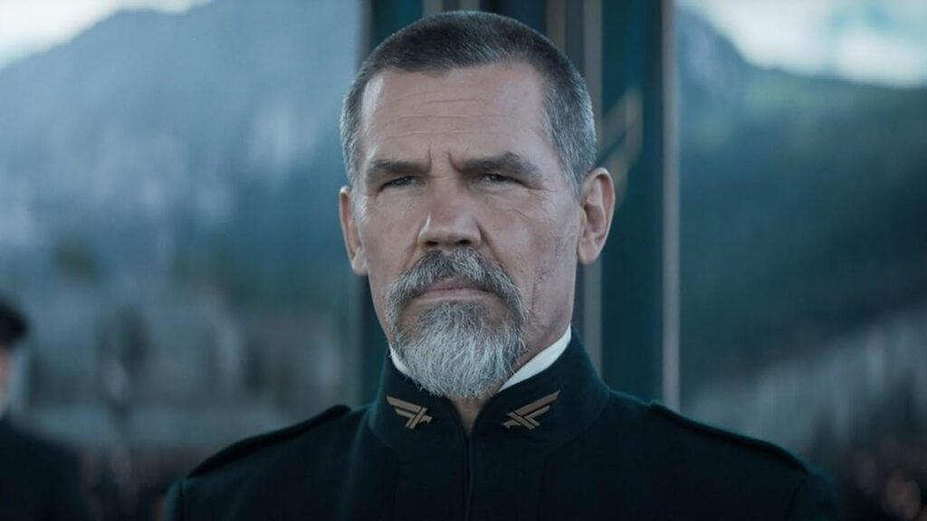 Josh Brolin diz que vai desistir da atuação se Denis Villeneuve não for indicado ao Oscar por Duna: Parte 2 Josh Brolin como Gurney Halleck em Duna (Reprodução / Warner Bros.)