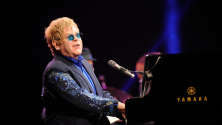 Disney+ divulga o trailer de Elton John: Never Too Late, documentário que conta a trajetória do artista Disney+ divulga o trailer de Elton John: Never Too Late, documentário que conta a trajetória do artista