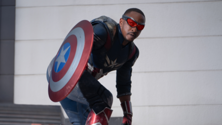 Anthony Mackie como Sam Wilson em Capitão América: Admirável Mundo Novo (Reprodução / Marvel Studios)