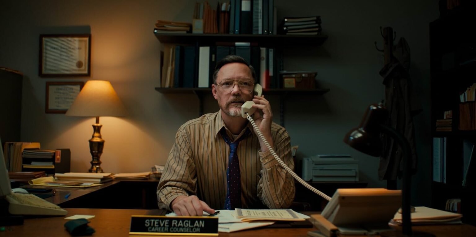 Five Nights At Freddy’s 2 será mais “centrado nos fãs” Matthew Lillard em Five Nights At Freddy's (Reprodução)