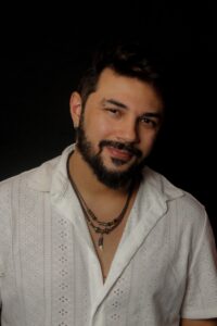 Raphael Rossatto comenta sobre a experiência de ser a voz de Fiyero Tigelaar em Wicked 1 Raphael Rossatto (Divulgação)