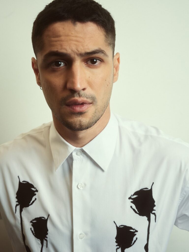 Max anuncia Gabriel Leone como protagonista da série Véspera 1 Gabriel Leone (Divulgação / Denny Sachtleben)