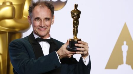 Harry Potter: Mark Rylance pode ser Dumbledore na série da HBO mark rylance