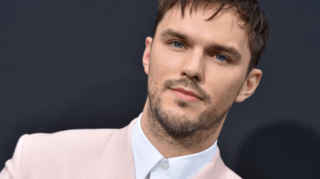 Nicholas Hoult conta a reação ao descobrir que seria Lex Luthor em Superman Nicholas Hoult conta a reação ao descobrir que seria Lex Luthor em Superman