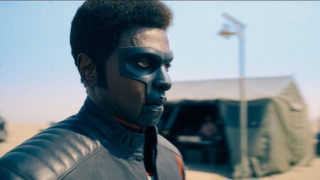 Edi Gathegi como Sr. Incrível em Superman (Reprodução / DC Studios)