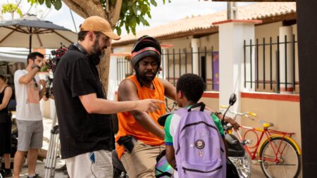 Allan Deberton e Lázaro Ramos no set de Feito Pipa (Divulgação / Jamille Queiroz)